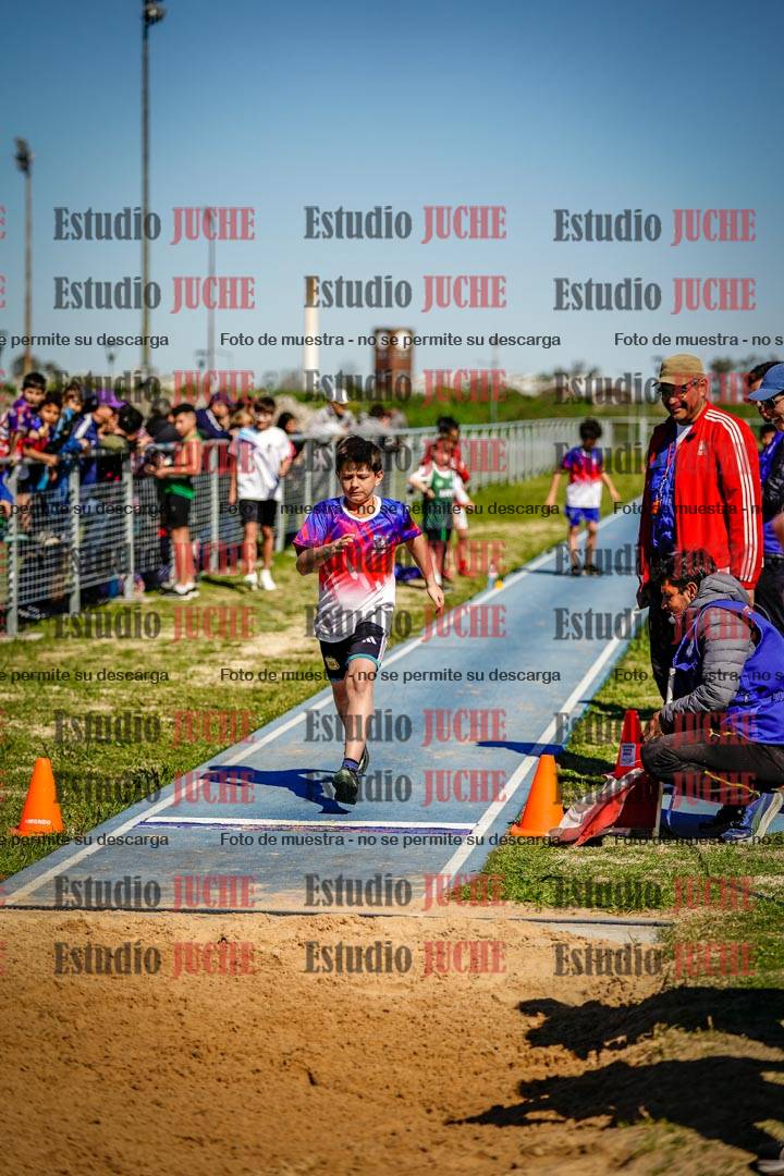 Fotos del salto en largo de varones - U15
