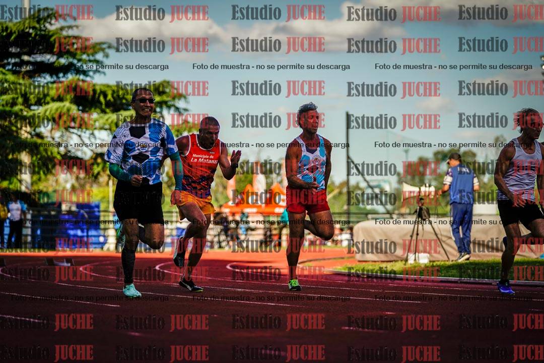 Fotos de los 100 m llanos de varones