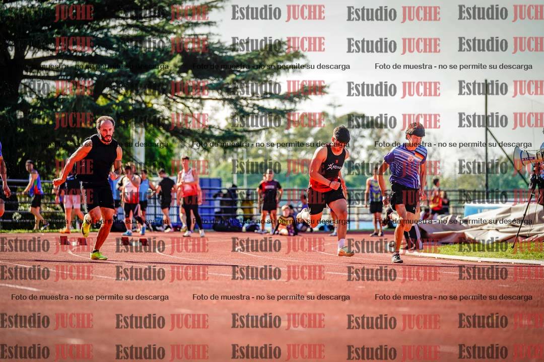 Fotos de los 100 m llanos de varones