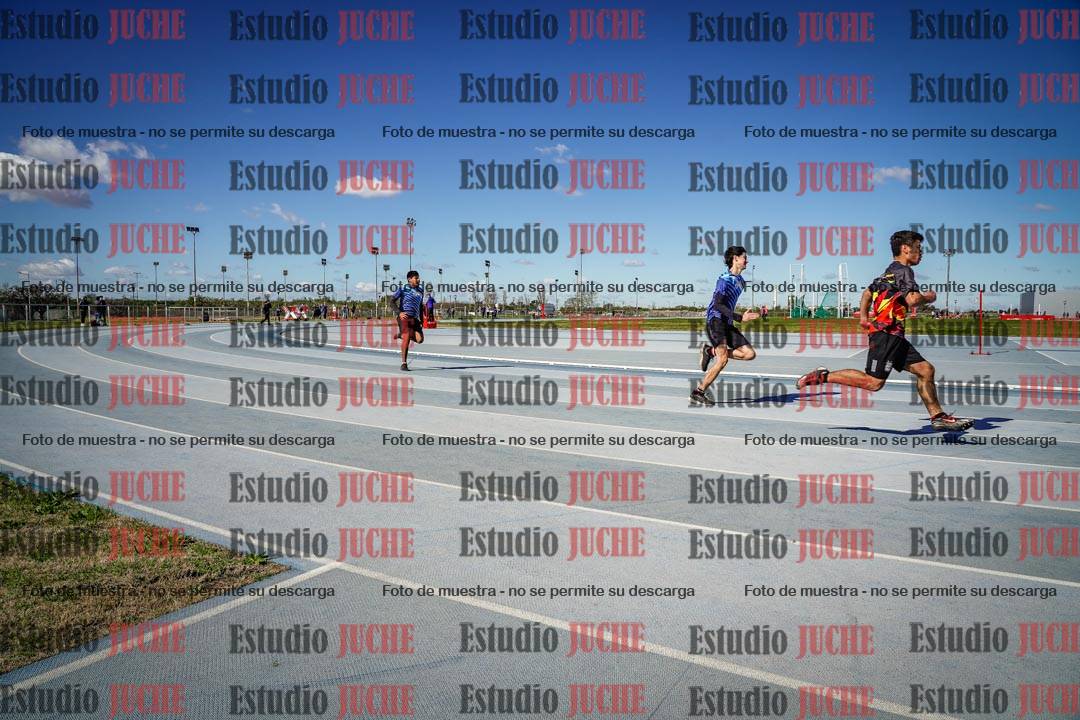Fotos de los 200 m llanos de varones