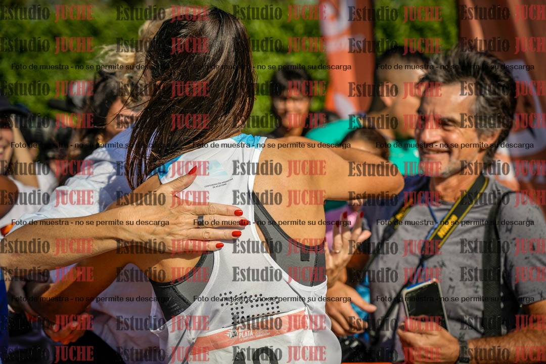Fotos de algunos extras y podios del día 1