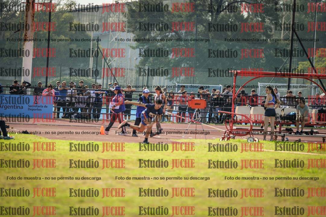 Fotos del lanzamiento de jabalina de varones