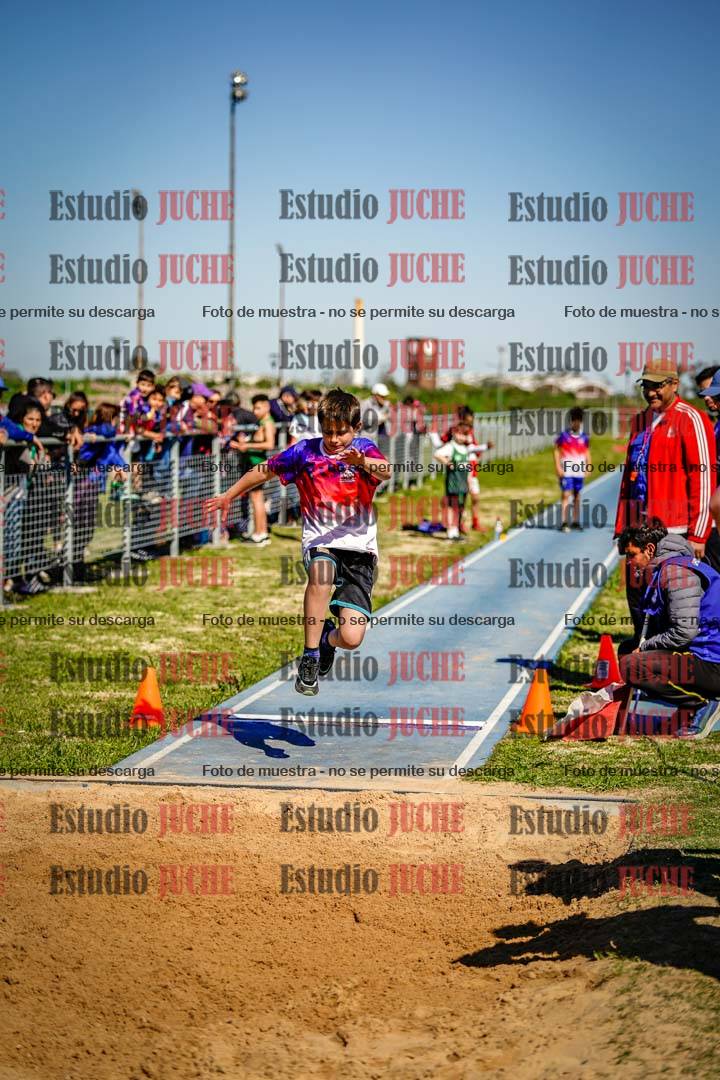 Fotos del salto en largo de varones - U15