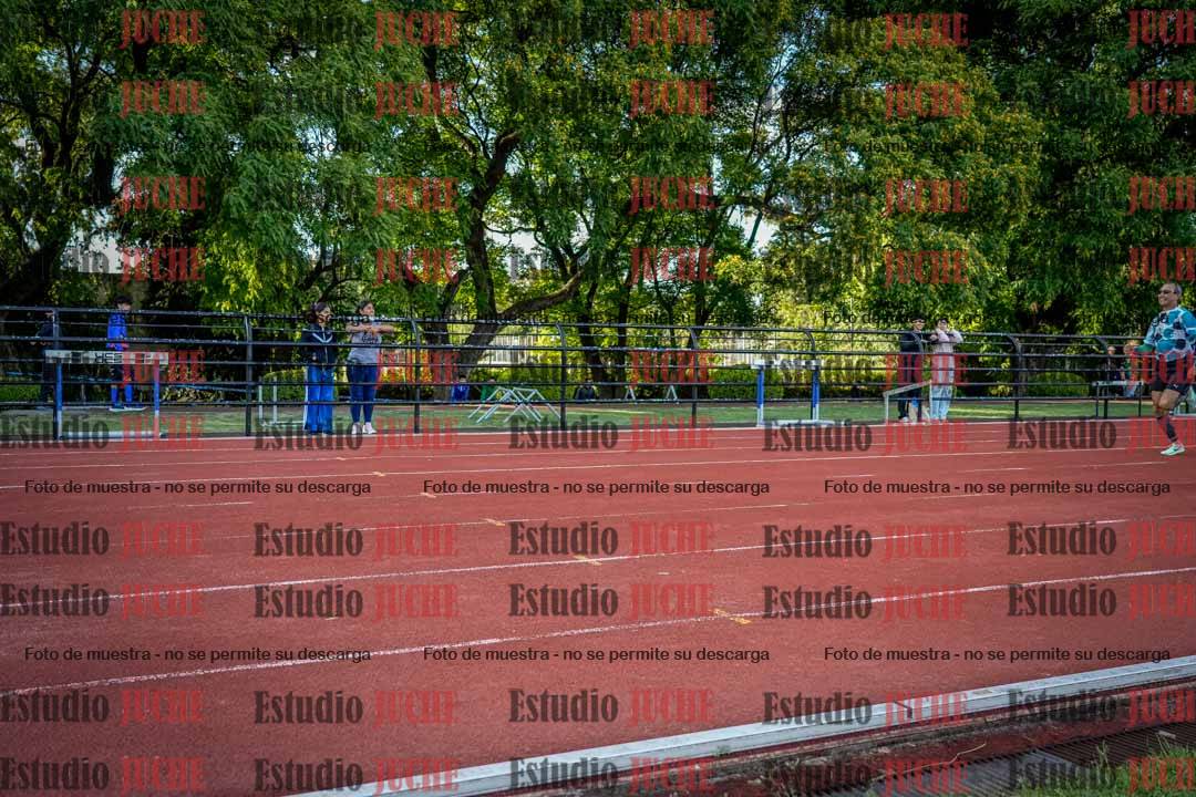 Fotos de los 100 m llanos de varones