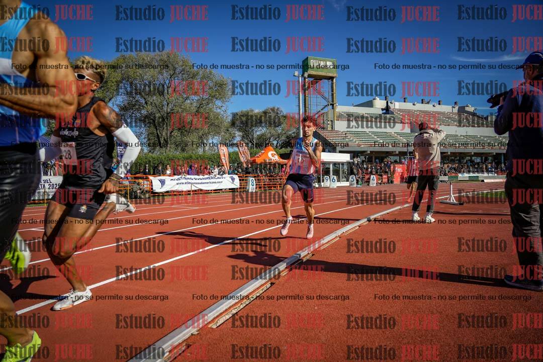 Fotos de los 800 m llanos de varones
