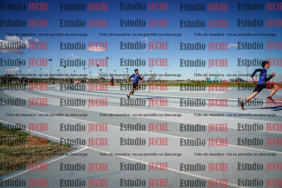 Fotos de los 200 m llanos de varones
