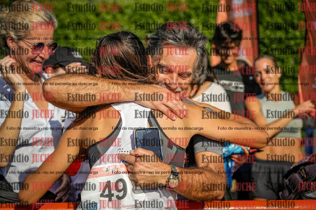 Fotos de algunos extras y podios del día 1
