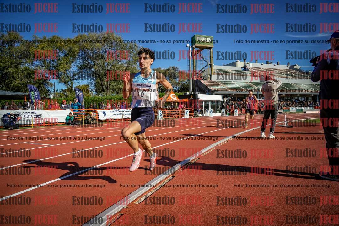 Fotos de los 800 m llanos de varones