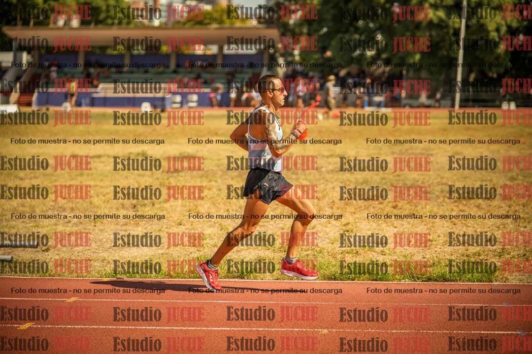 Fotos de los 3000 m llanos de varones
