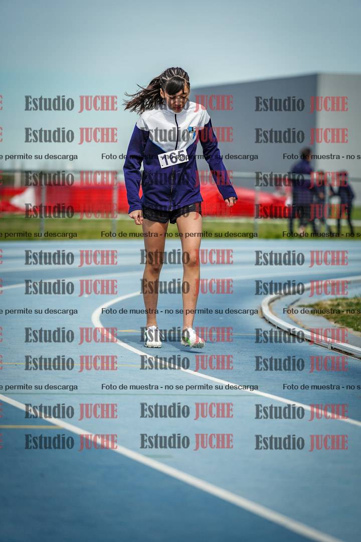 Fotos de los 800 m llanos de mujeres - U14