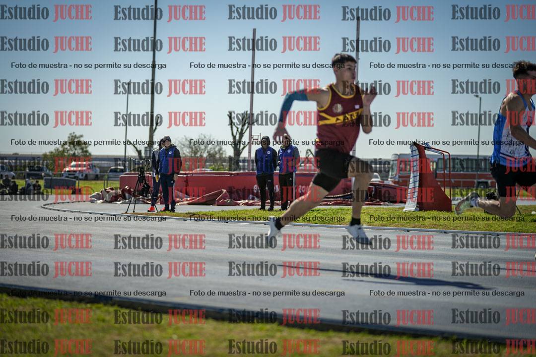 Fotos de los 100 m llanos de varones