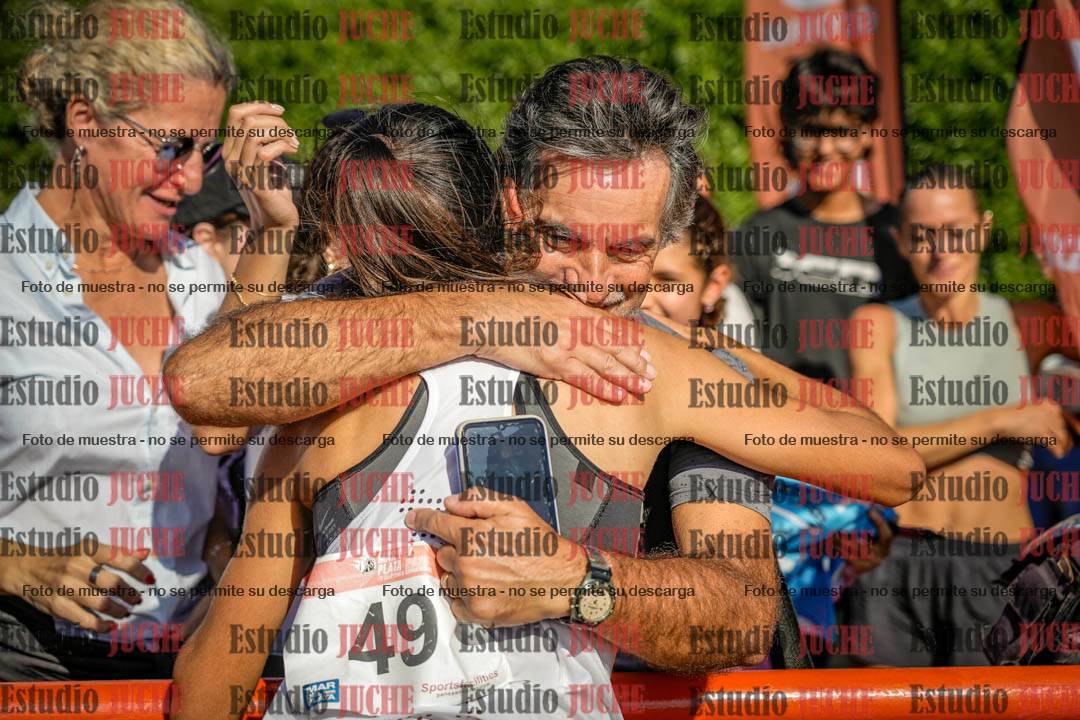 Fotos de algunos extras y podios del día 1