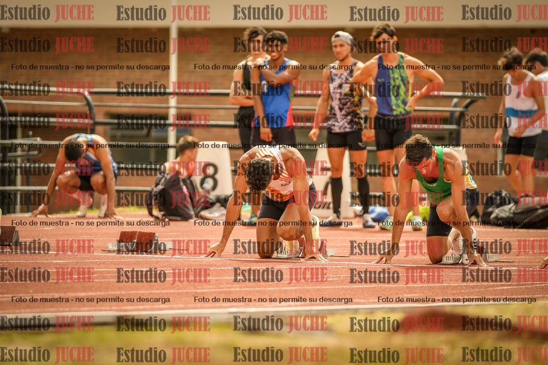 Fotos de los 100 m llanos de varones