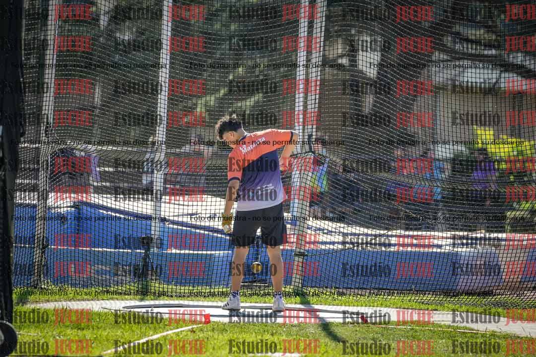 Fotos del lanzamiento de martillo de varones