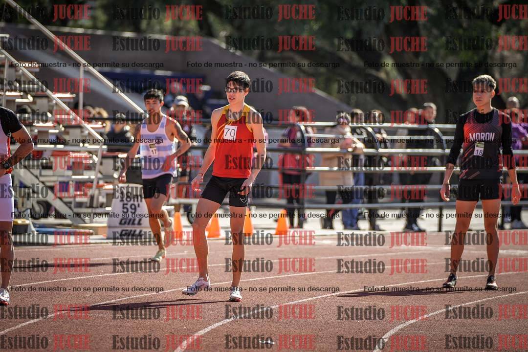 Fotos de los 800 m llanos de varones