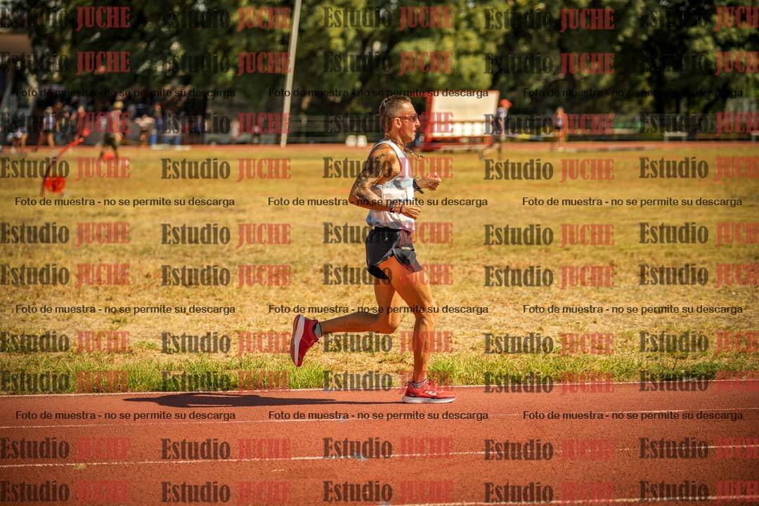 Fotos de los 3000 m llanos de varones