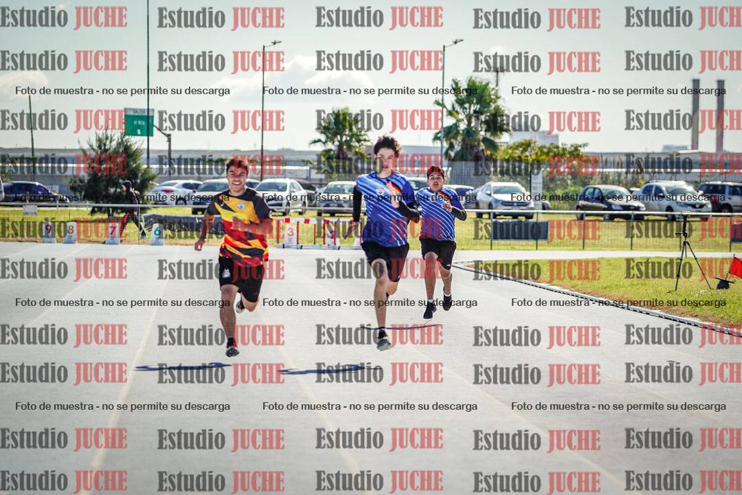 Fotos de los 200 m llanos de varones