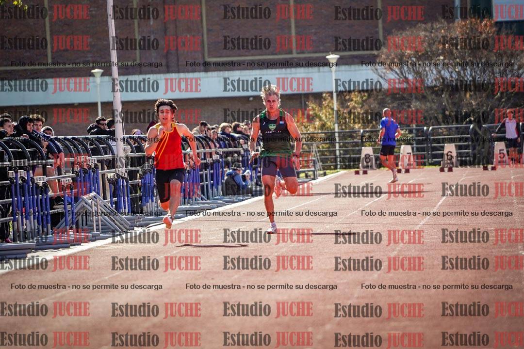 Fotos de los 100 m llanos de varones