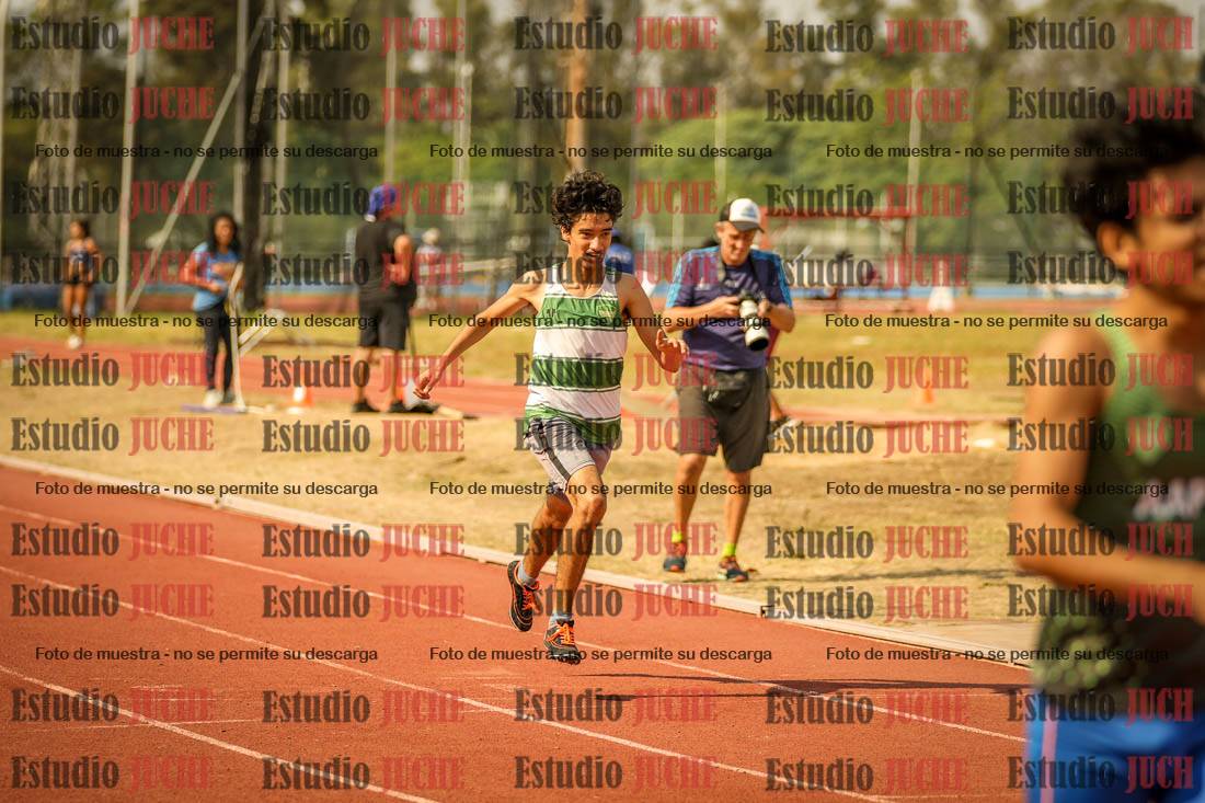Fotos de los 400 m llanos de varones