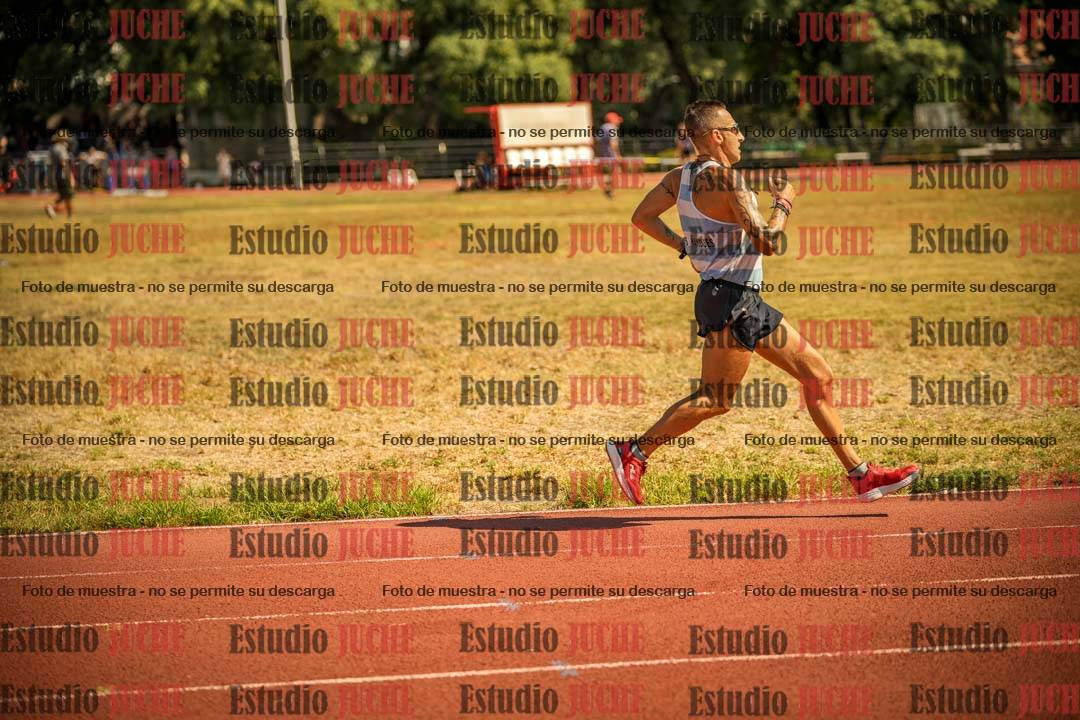 Fotos de los 3000 m llanos de varones