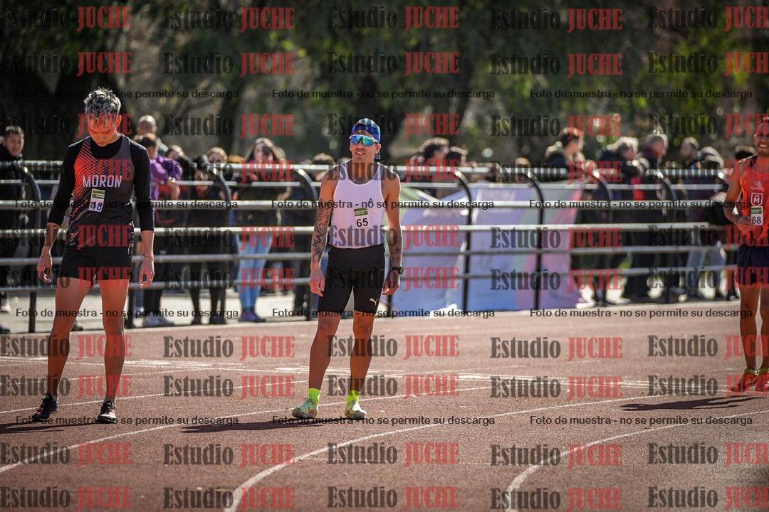 Fotos de los 800 m llanos de varones