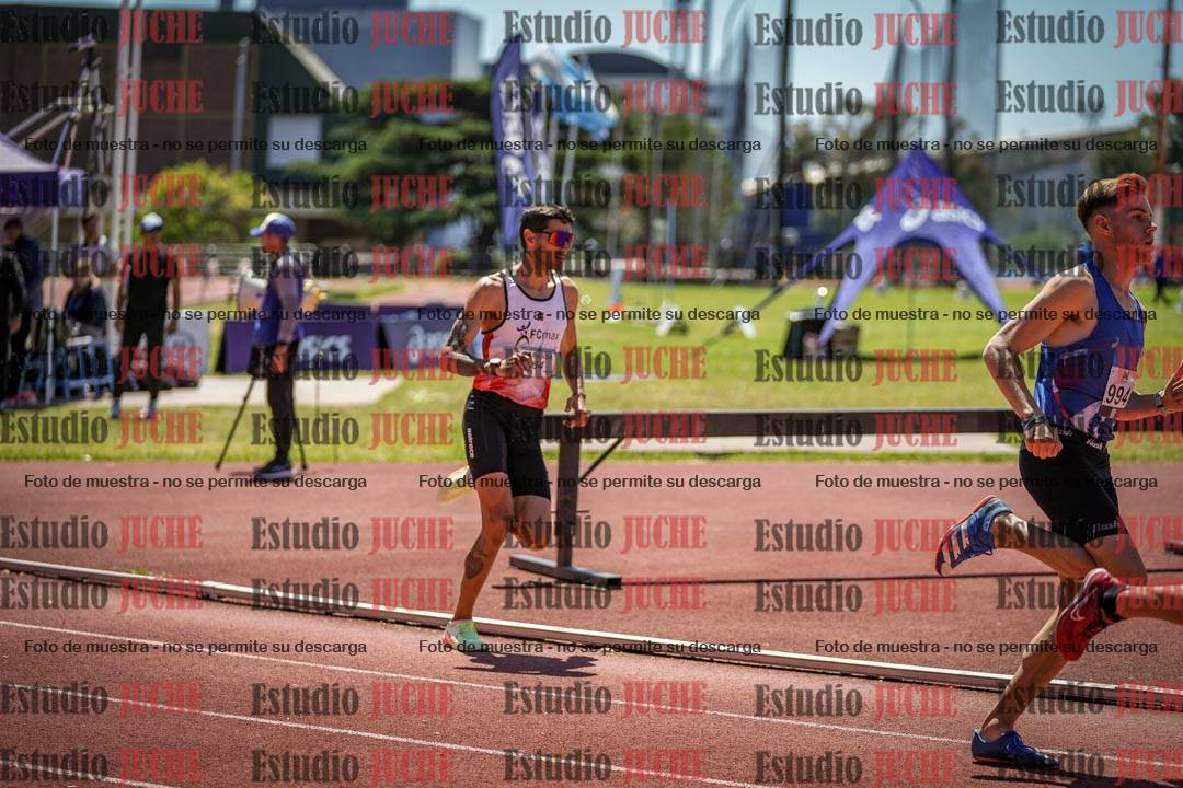 Fotos de los 800 m llanos de varones