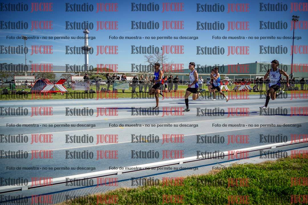 Fotos de los 100 m llanos de varones