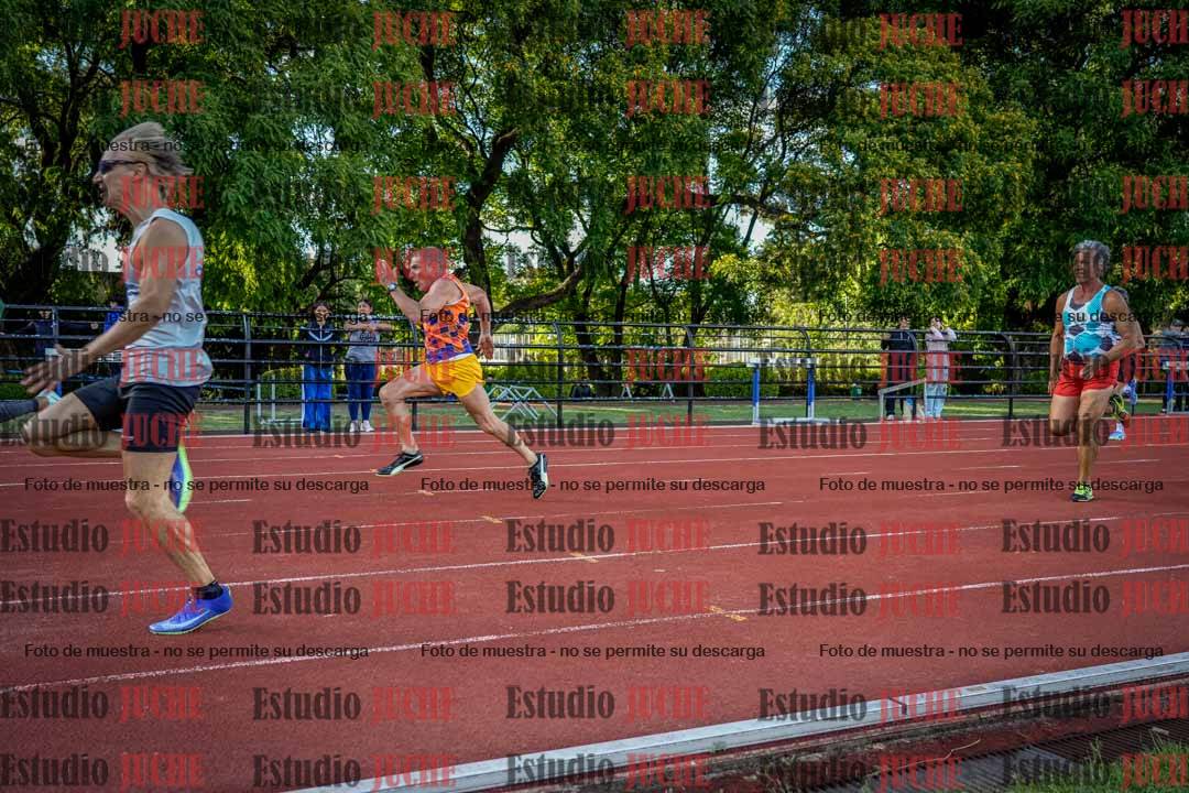 Fotos de los 100 m llanos de varones