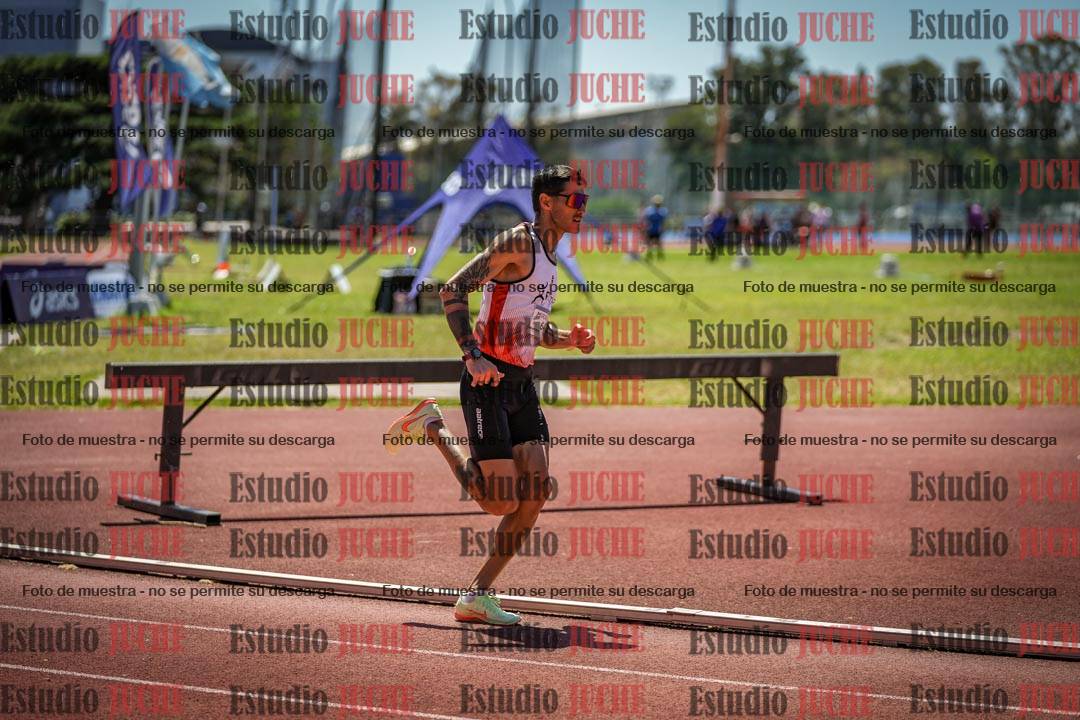 Fotos de los 800 m llanos de varones