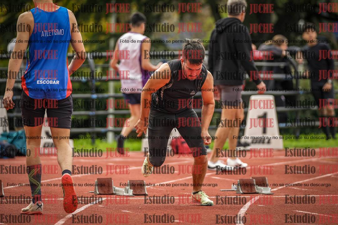 Fotos de los 100 m llanos de varones