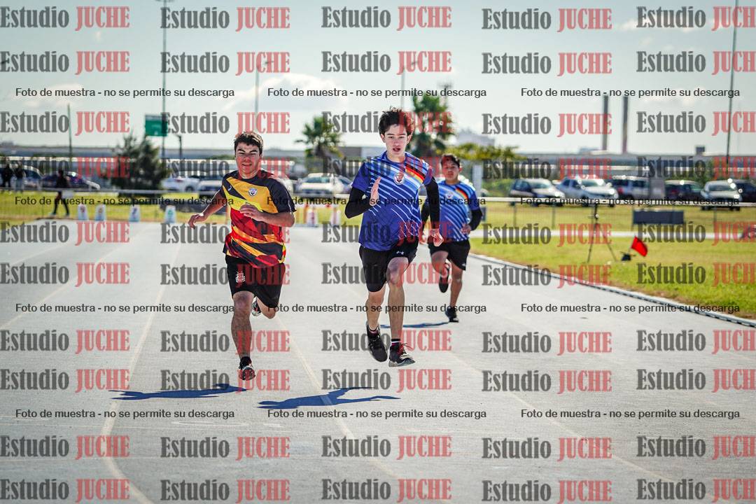 Fotos de los 200 m llanos de varones