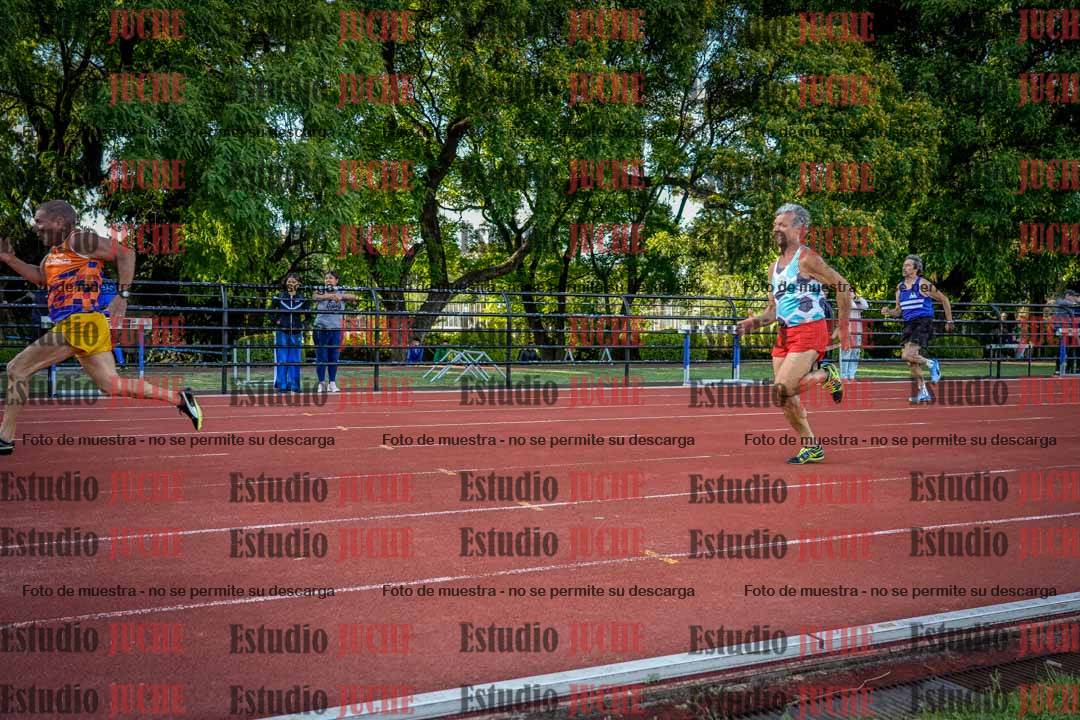 Fotos de los 100 m llanos de varones