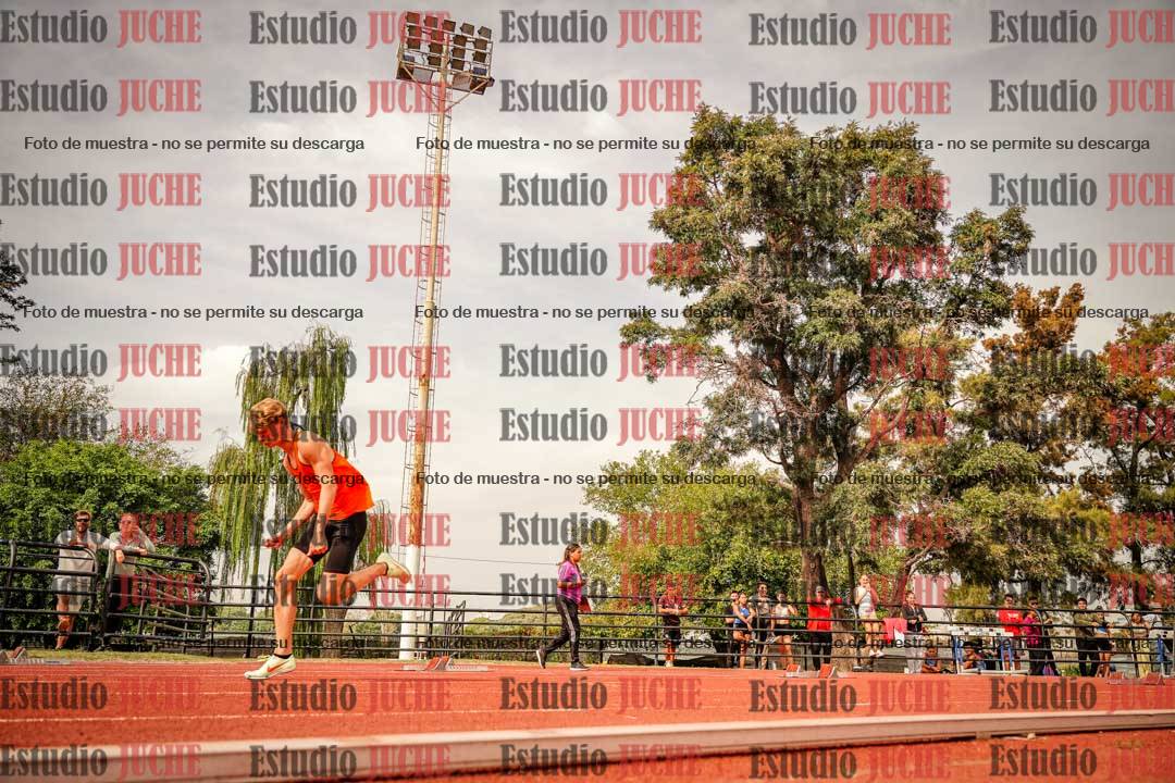 Fotos de los 200 m llanos de varones