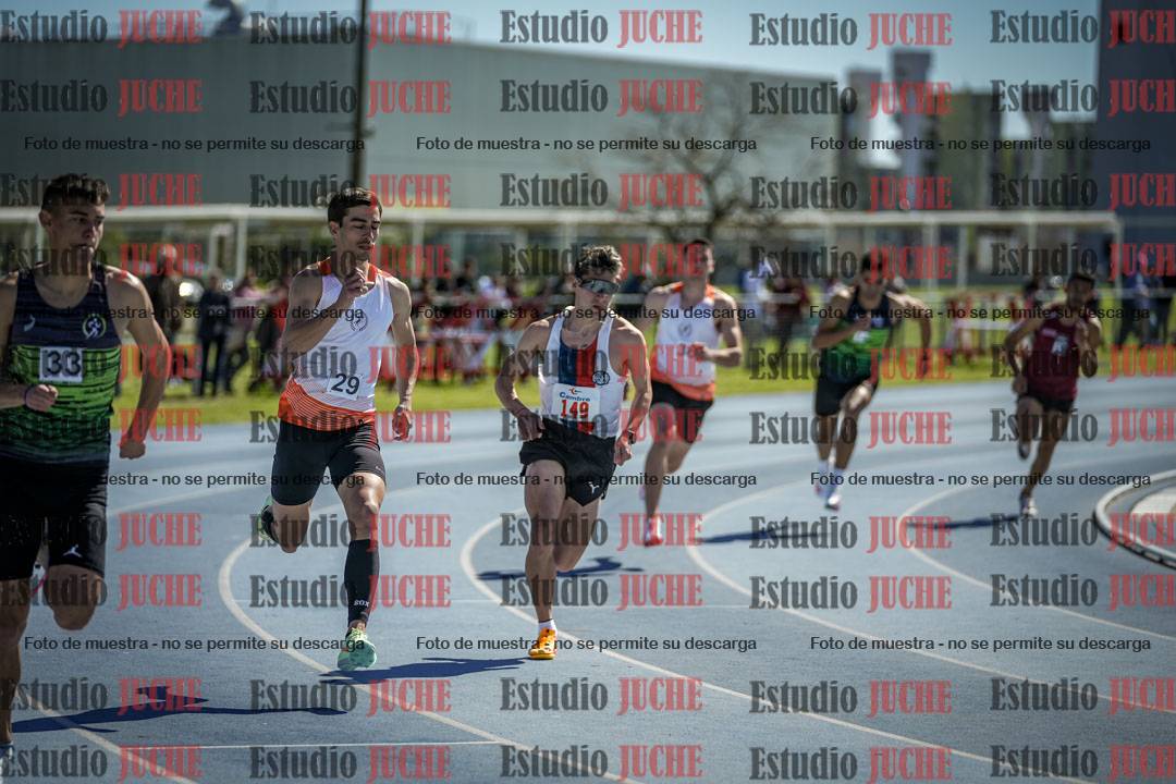 Fotos de los 800 m llanos de varones