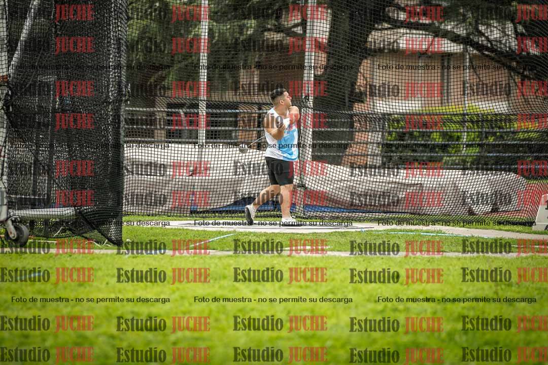 Fotos del lanzamiento de martillo de varones