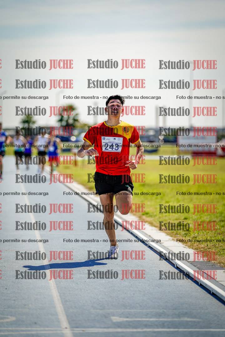 Fotos de los 800 m llanos de varones