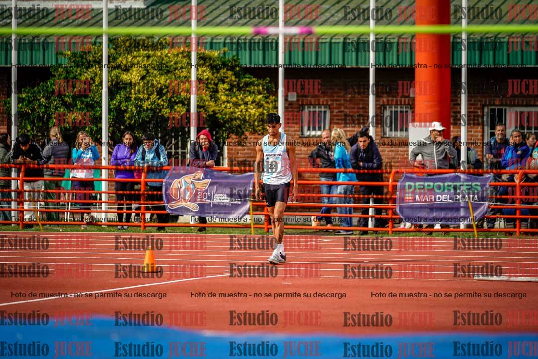 Fotos del salto en alto de varones - FINAL