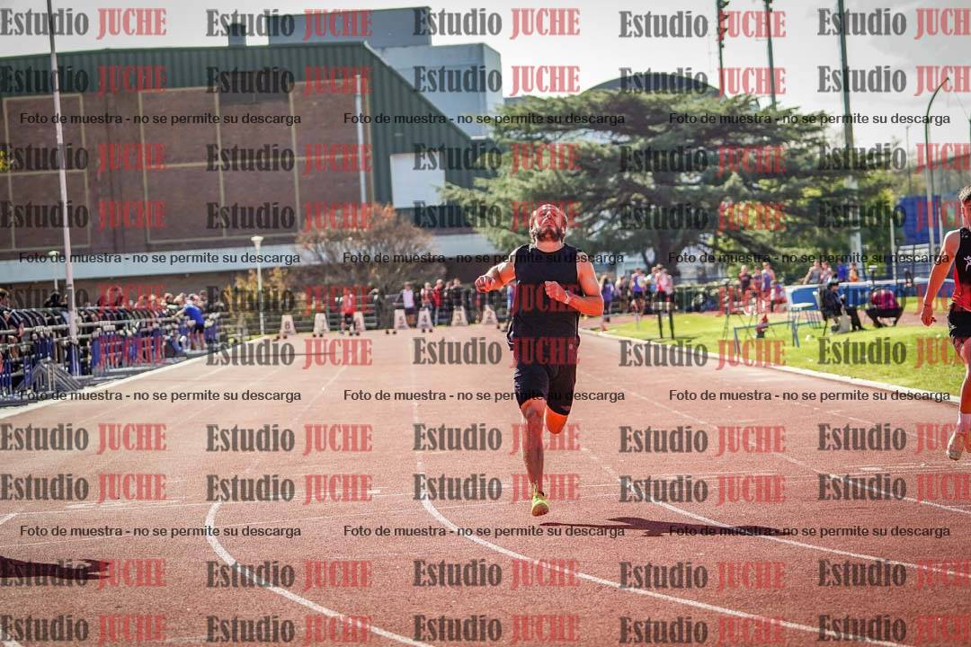 Fotos de los 100 m llanos de varones