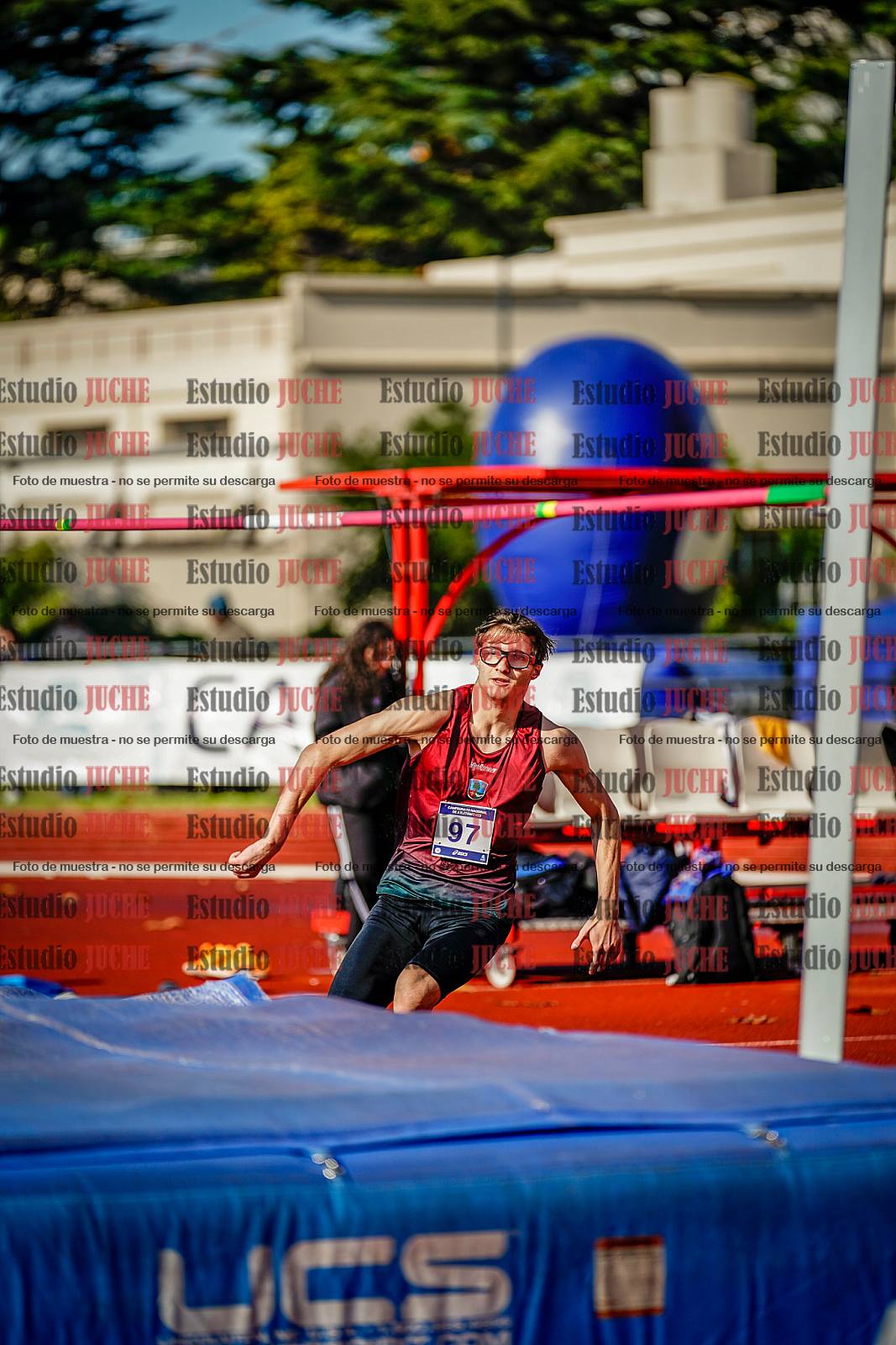 Fotos del salto en alto de varones