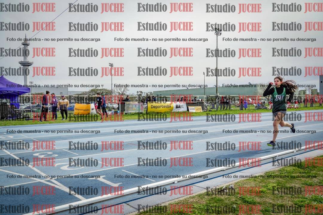 Fotos de los 800 m llanos de mujeres - U14