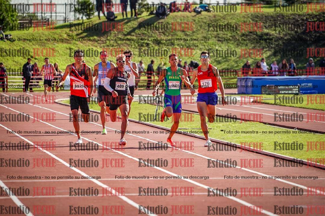 Fotos de los 800 m llanos de varones