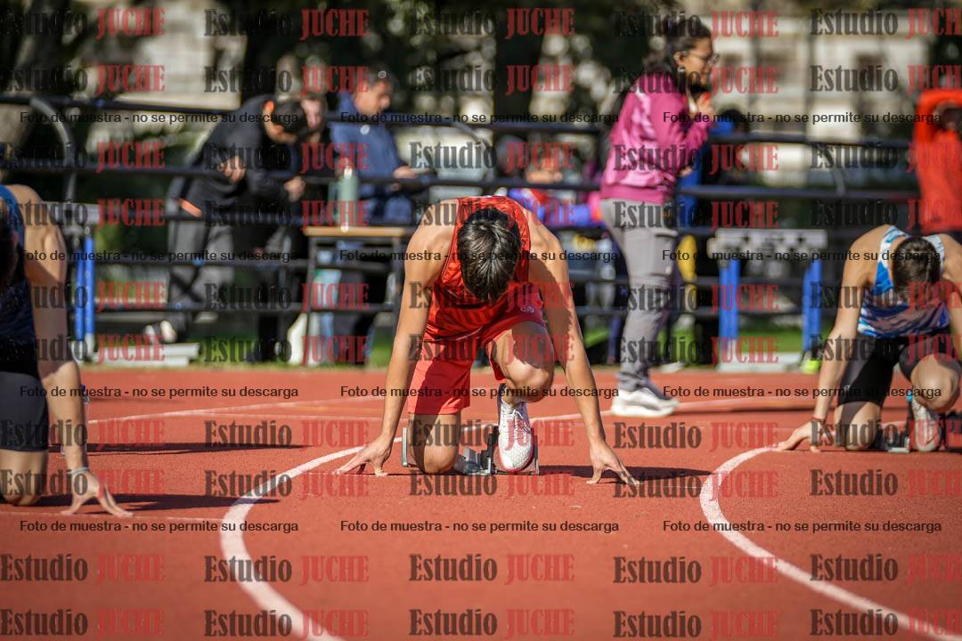 Fotos de los 200 m llanos de varones