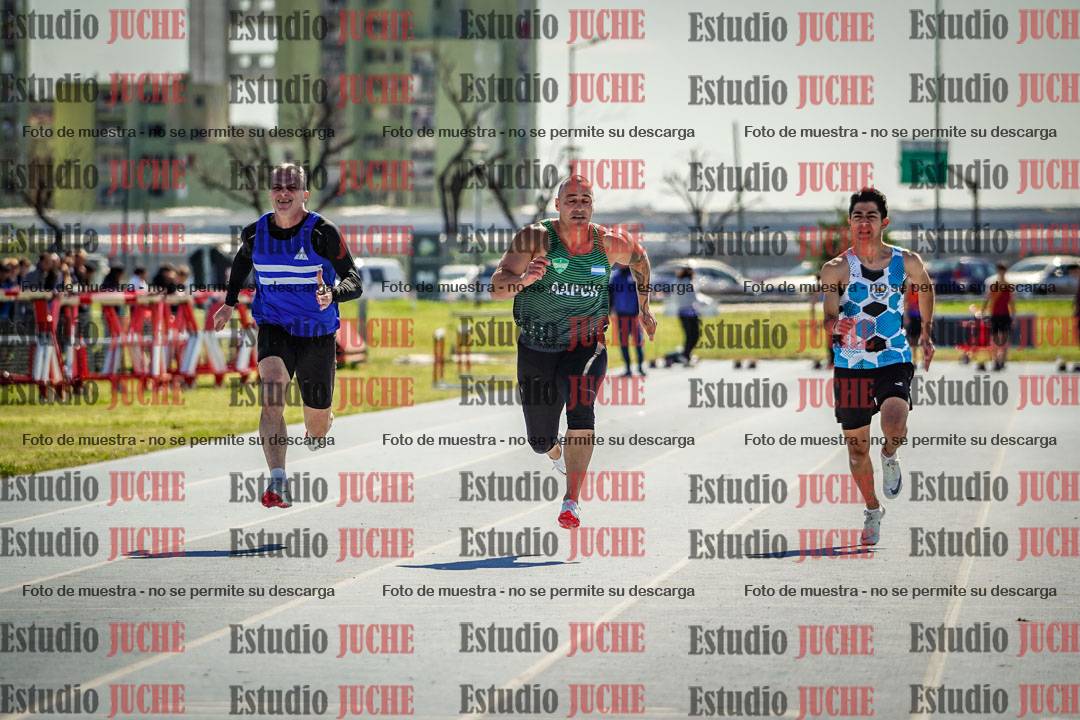 Fotos de los 100 m llanos de varones