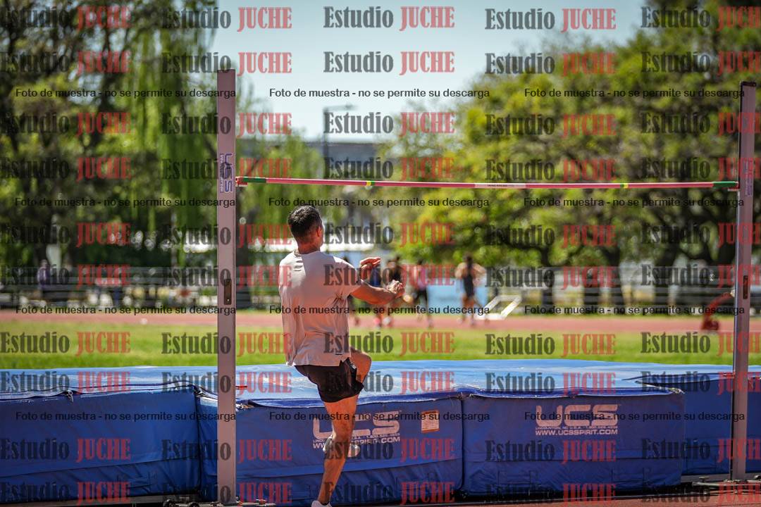 Fotos del salto en alto de varones