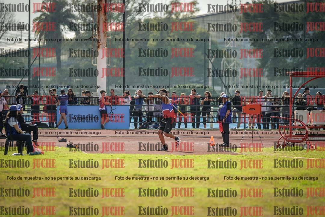 Fotos del lanzamiento de jabalina de varones