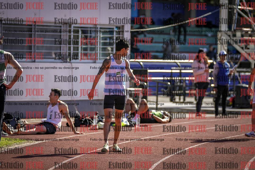 Fotos de los 800 m llanos de varones