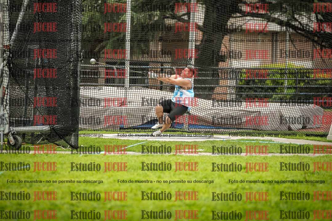 Fotos del lanzamiento de martillo de varones
