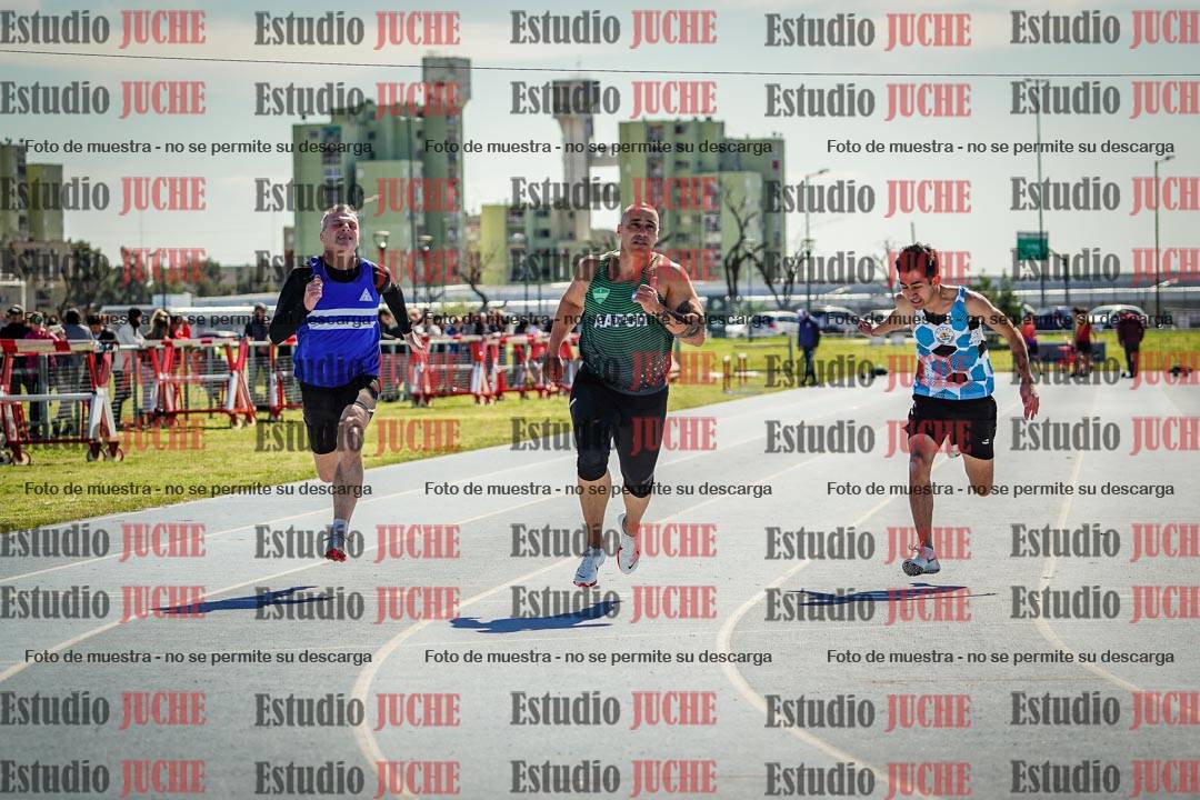 Fotos de los 100 m llanos de varones
