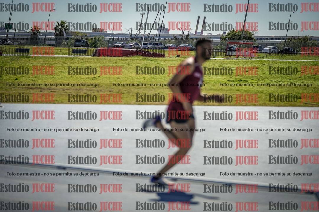 Fotos de los 800 m llanos de varones