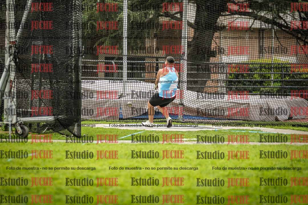 Fotos del lanzamiento de martillo de varones